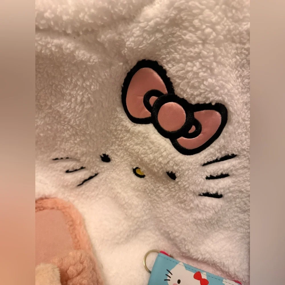 Hello Kitty hello kitty